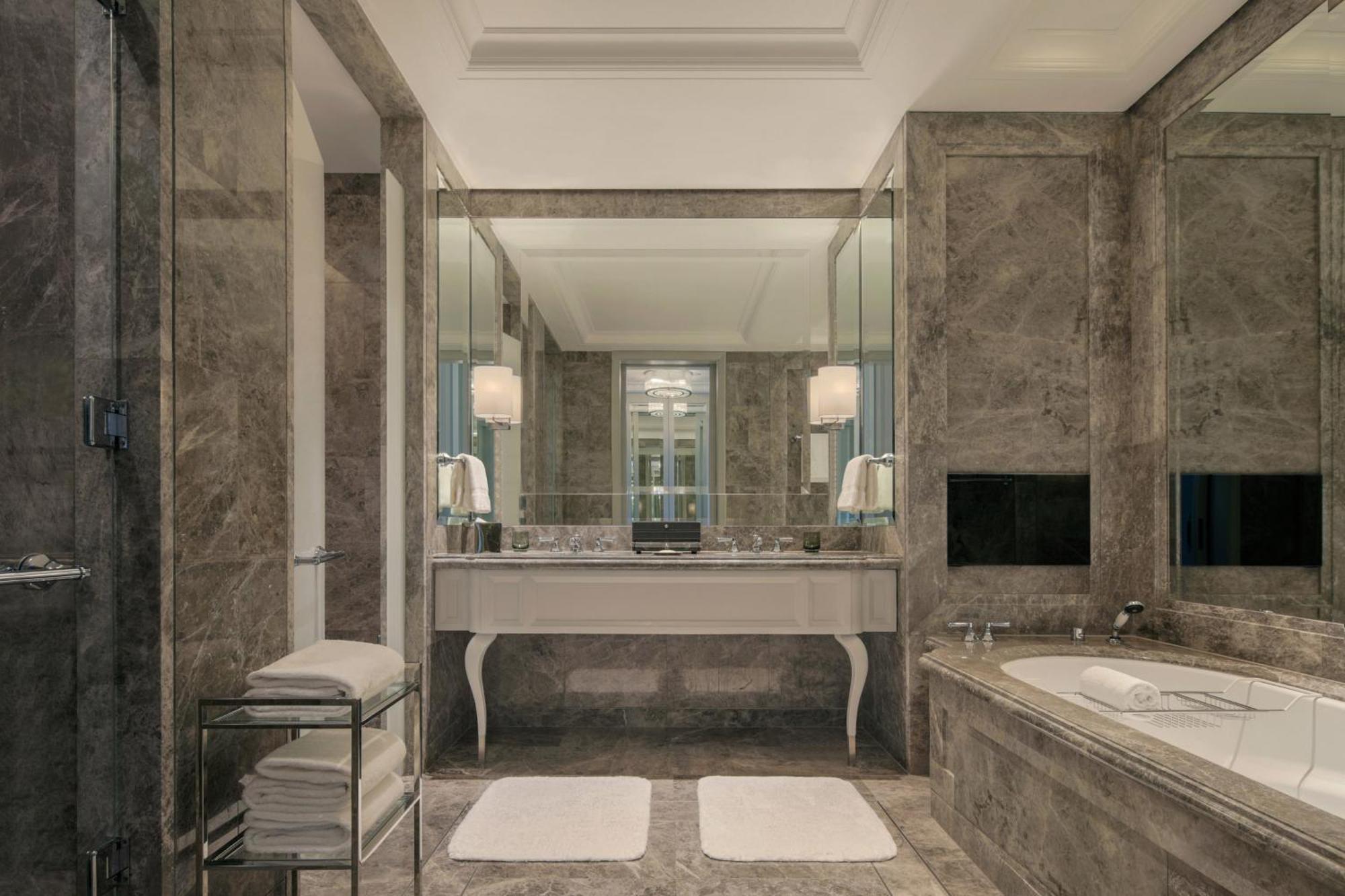 The St. Regis Kuala Lumpur Hotel Eksteriør billede